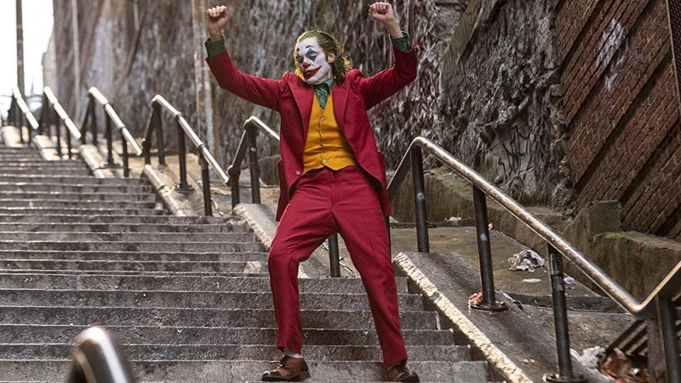 Joker dança a glória da miséia